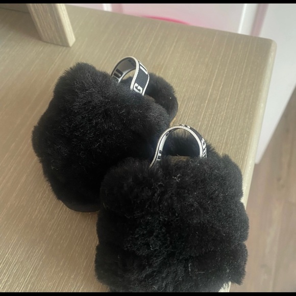 UGG Other - Baby ugg slides